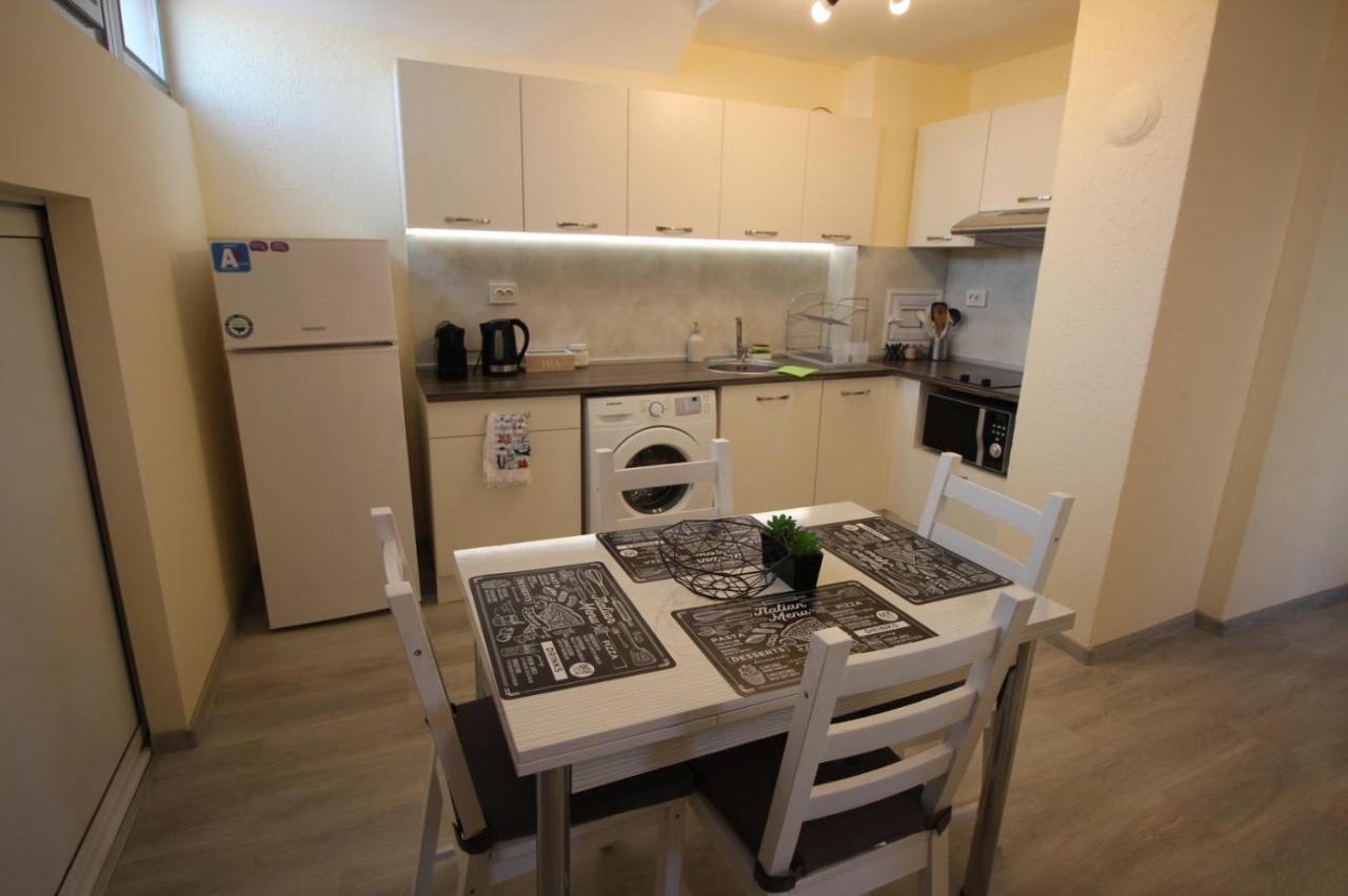 Apartment Happy Holiday Lazur Burgas City Exteriér fotografie
