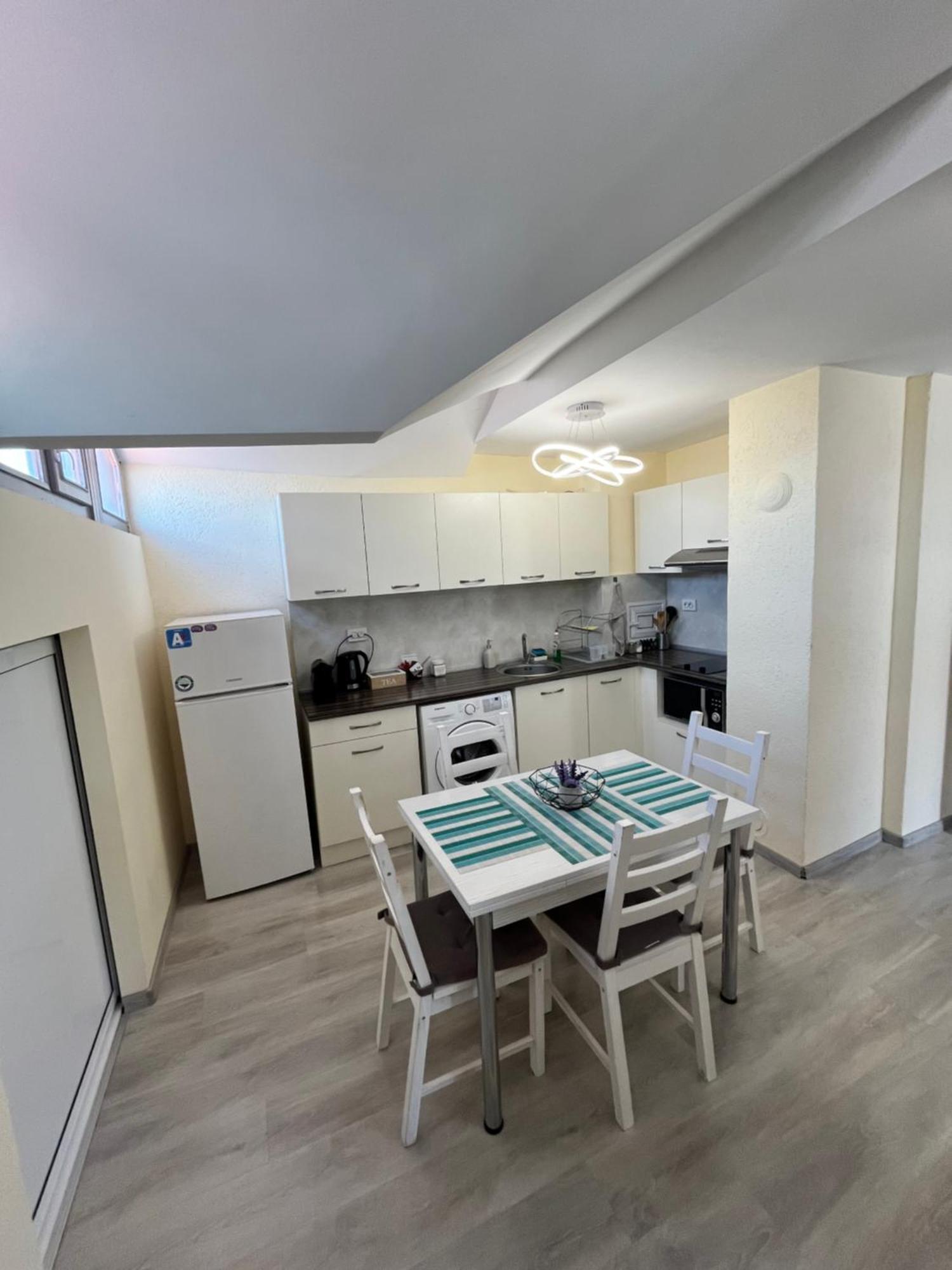 Apartment Happy Holiday Lazur Burgas City Exteriér fotografie